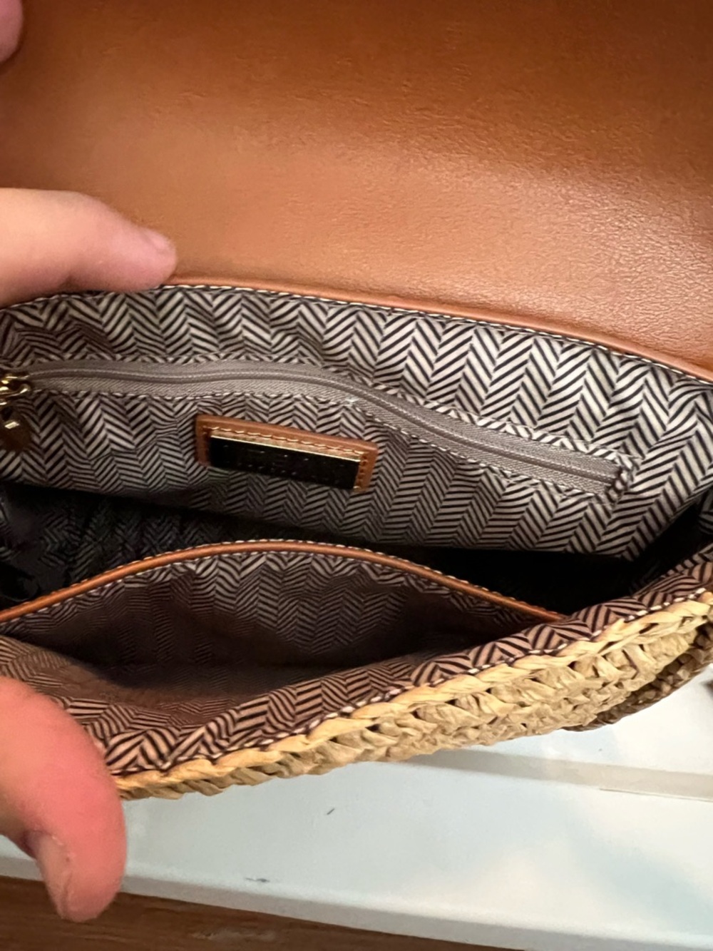 Urban Expressions Natural Straw Crossbody with Tan Trim - Picture 5 of 8